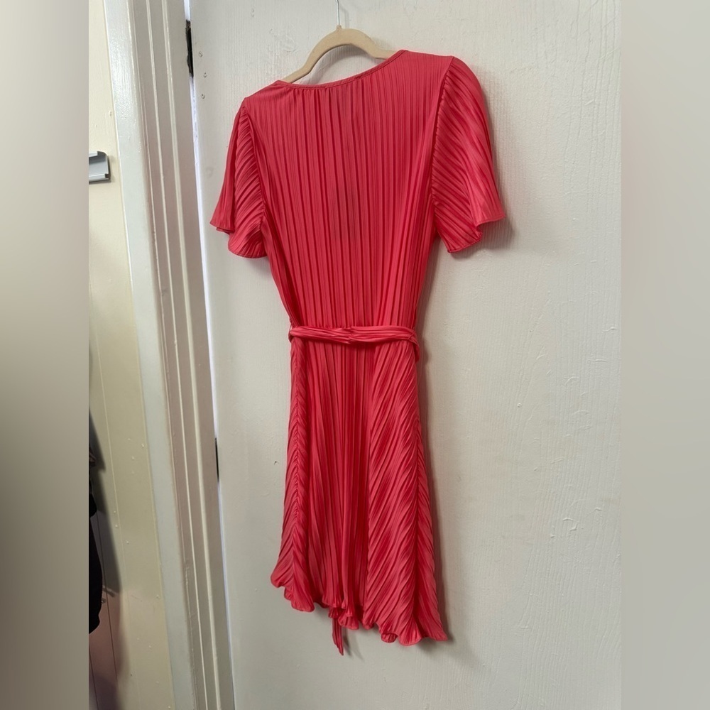 DKNY Pink Pleated Fit & Flare Midi Dress NWT Size 2 NEW NEW WITH TAGS Femme - Picture 3 of 7